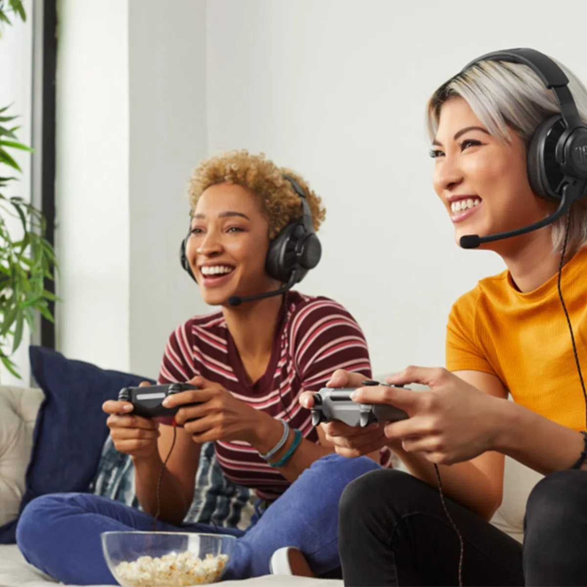 JBL Quantum 200 Cuffie Gaming Over-Ear con Microfono, Nero