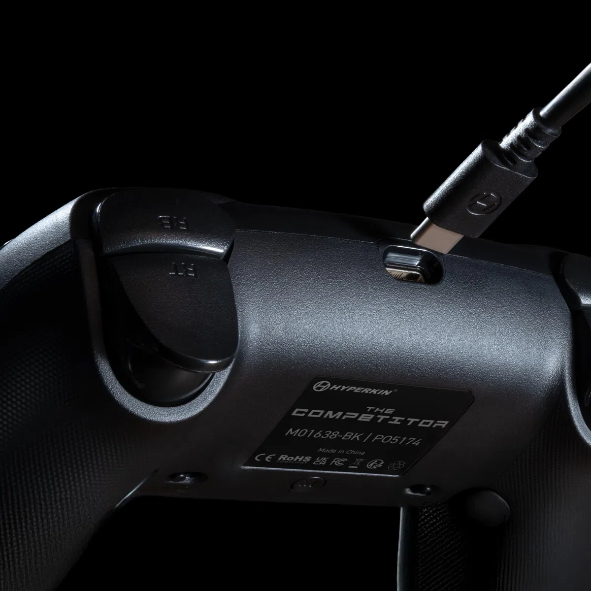 Hyperkin The Competitor Controller cablato per Xbox Series X|S, Xbox One e PC - Joystick effetto Hall e trigger di impulsi, layout simmetrico, USB-C, anti-deriva, D-Pad di precisione, ergonomico