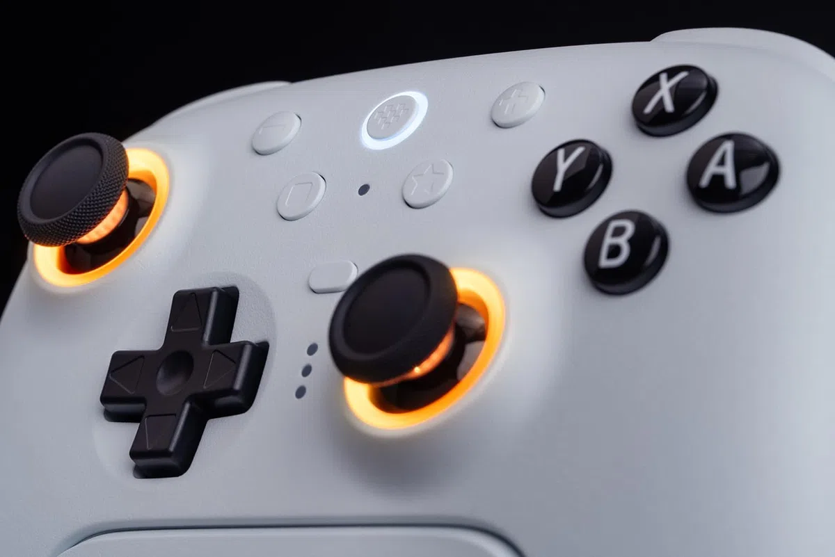 8BitDo Ultimate 2 Bluetooth Controller for Switch & Windows PC, TMR Joysticks, Hall Effect/Tactile Triggers, White