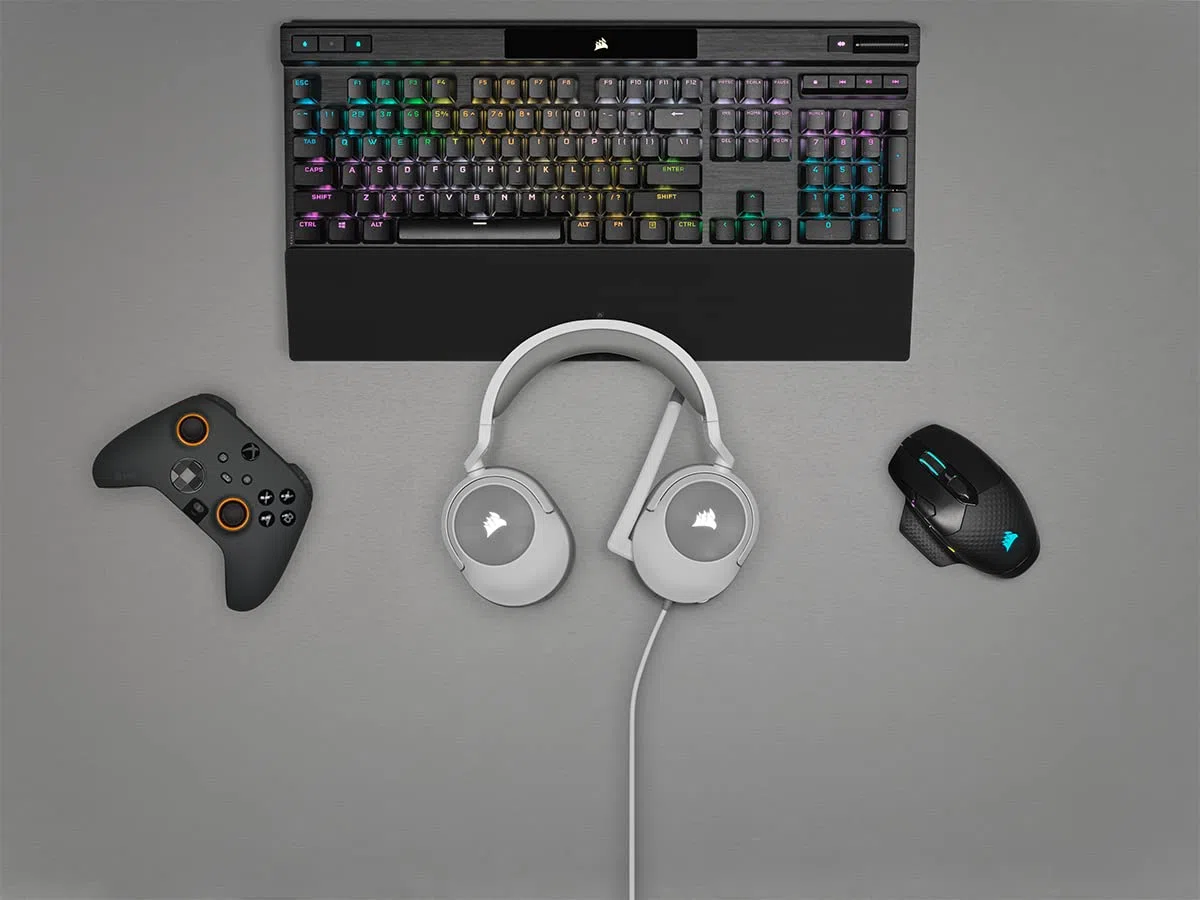 Corsair HS55 SURROUND Cuffie Gaming Cablate 7.1 Multipiattaforma Bianco