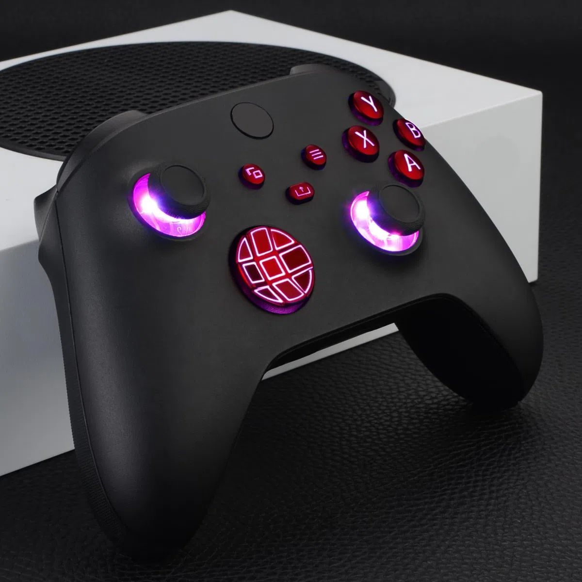 eXtremeRate Multicolori Tasti Luminosi Ricambio per Xbox Series X S Controller LED Kit Rosso Scarlatto