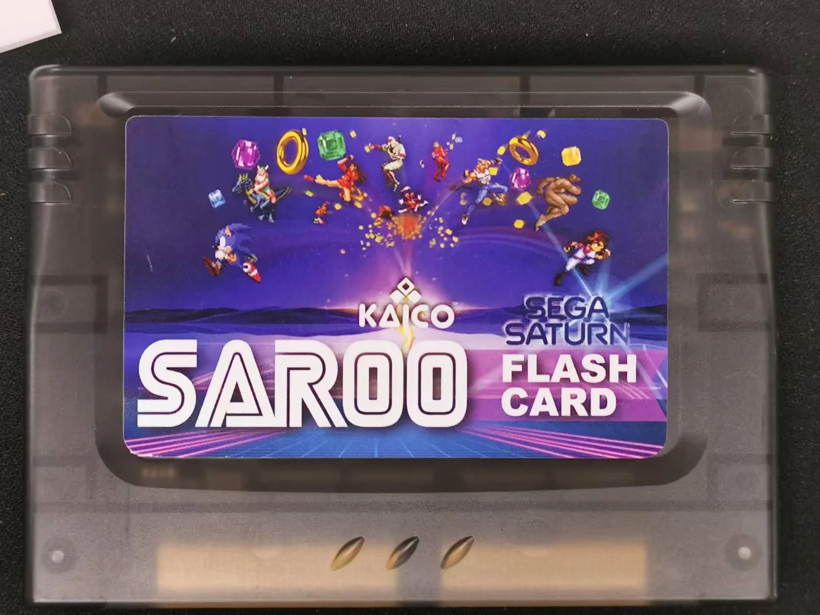 Kaico Sega Saturn Saroo Flash Cart - Cartuccia All in One - Costruito in Saturn Pseudo Kai - Viene fornito con una scheda di memoria Micro SD ufficiale da 8 GB - SS Saroo v1.3 Flash Drive