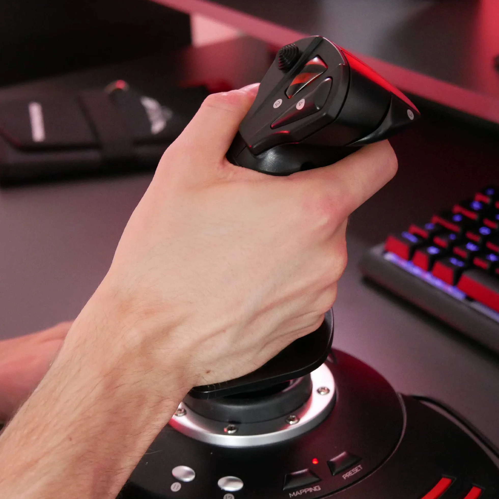 Thrustmaster T.Flight Stick X, Joystick con controllo del timone, tasti e assi riprogrammabili, impugnatura rotante, manetta integrata, grilletto per fuoco rapido, compatibile con PC/USB