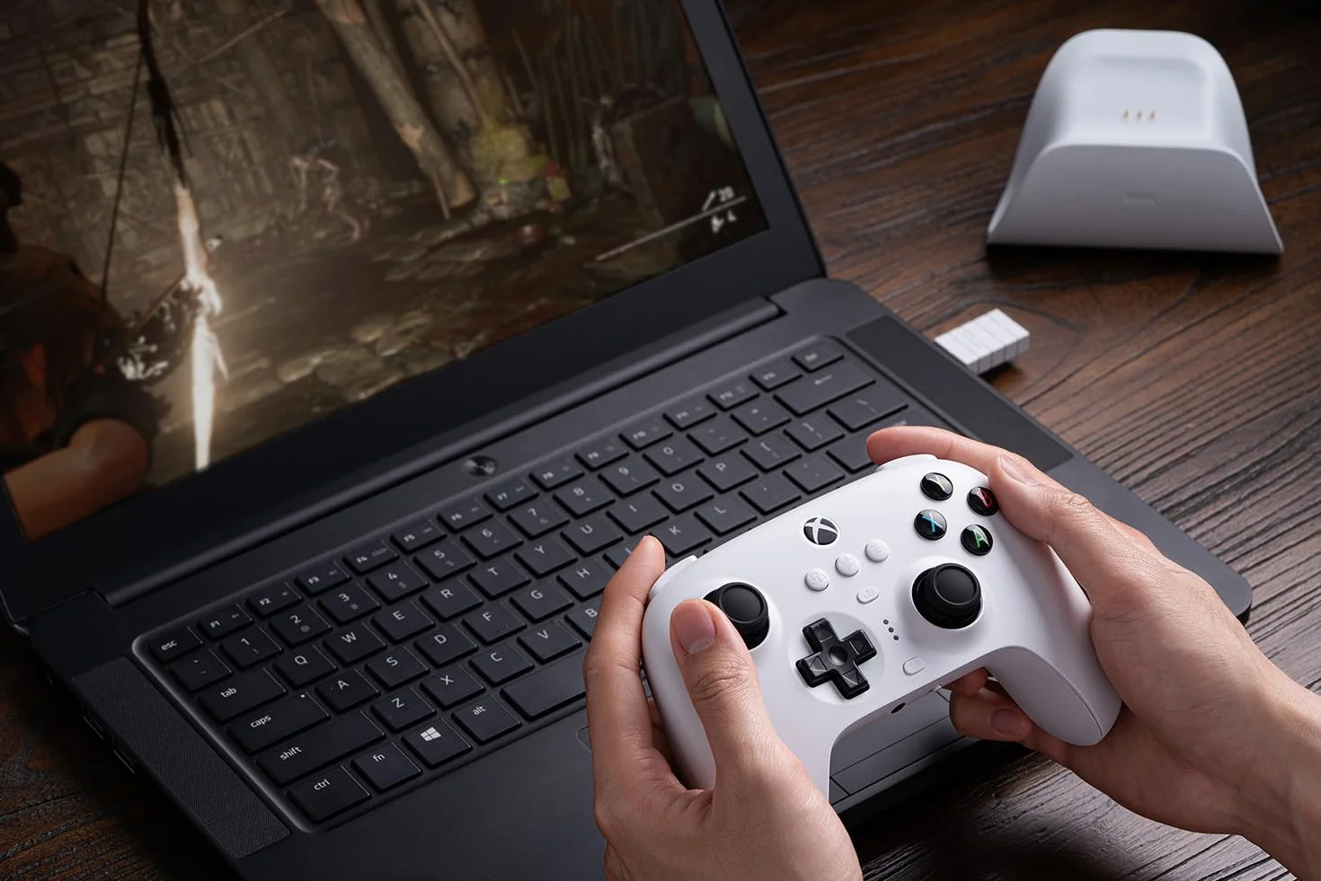 8BitDo Ultimate 3-mode Xbox Gamepad White
