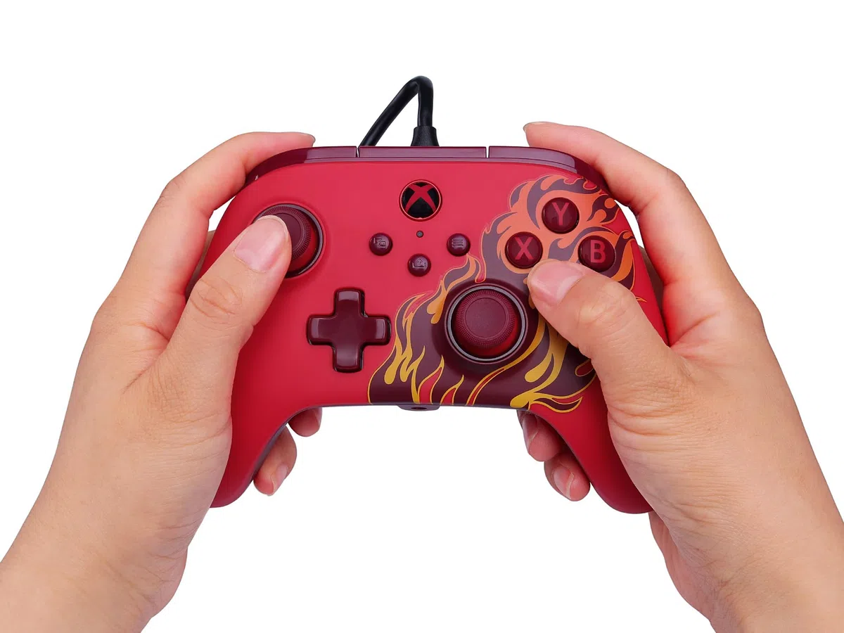 PowerA Advantage Controller cablato Incendio rosso per Xbox Series X|S