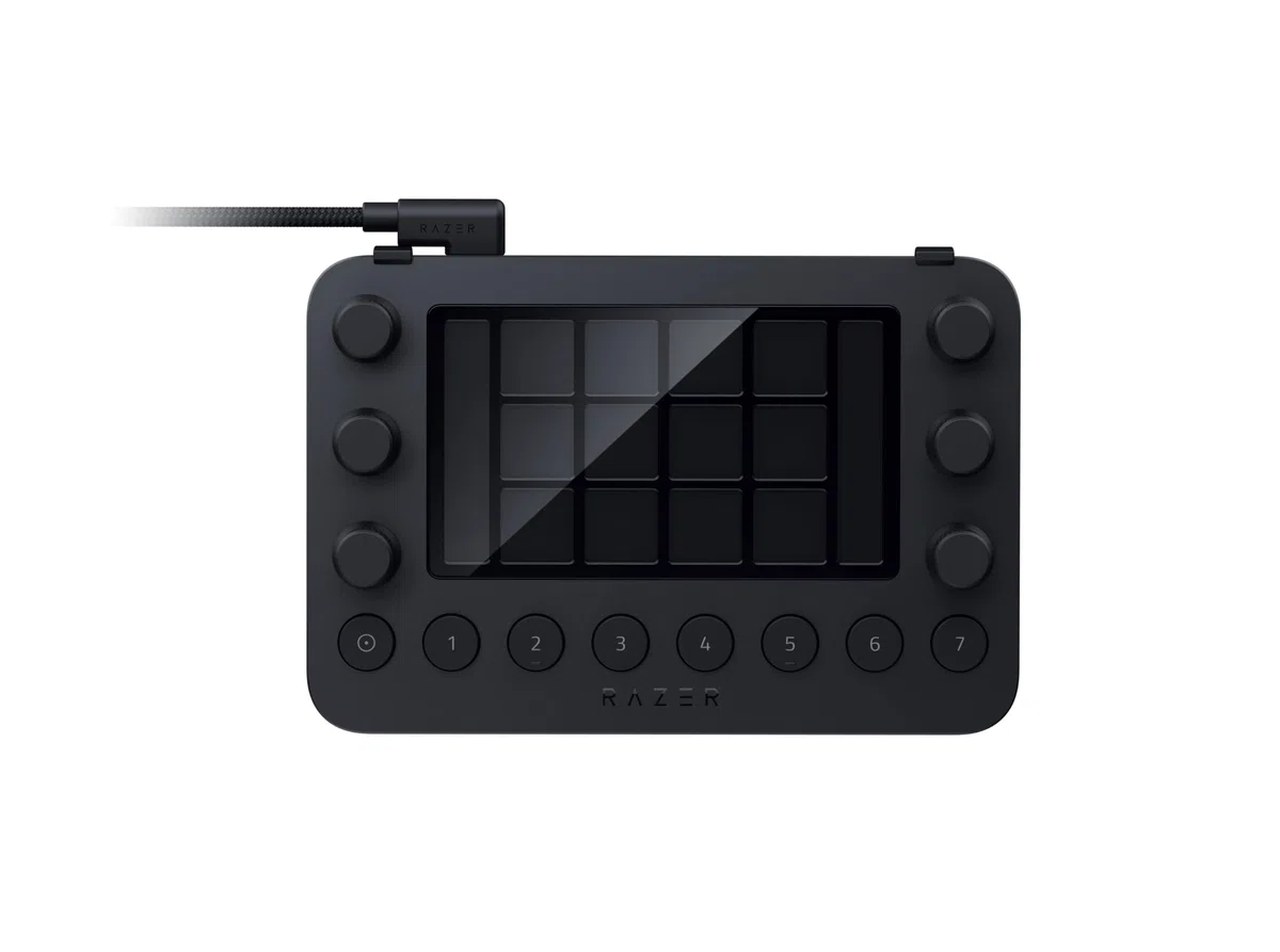 Razer Stream Controller - Tastiera All-in-One per lo Streaming e la Creazione di Contenuti (12 Tasti Aptici Commutabili, 6 Quadranti Analogici Tattili, 8 Pulsanti Programmabili) Nero