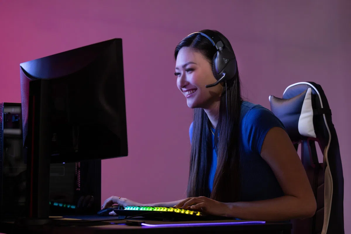 Turtle Beach Recon 70 Cuffie da gioco multipiattaforma PC PS5 PS4 Xbox Series X|S Xbox One Mobile 3,5 mm Microfono flip-to-mute