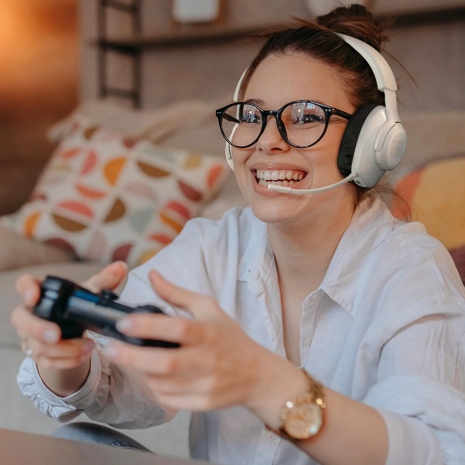 JBL Quantum 360P Cuffie Gaming Wireless Bluetooth PlayStation, Cancellazione Attiva Rumore, Microfono Rimovibile, Audio 3D, Bianco