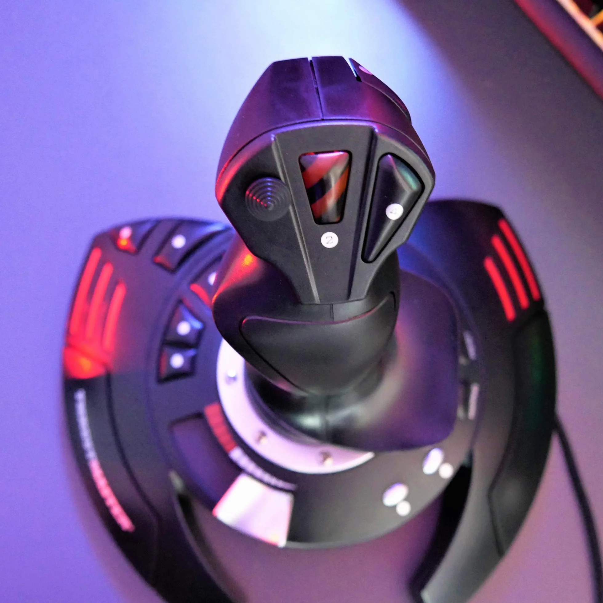 Thrustmaster T.Flight Stick X, Joystick con controllo del timone, tasti e assi riprogrammabili, impugnatura rotante, manetta integrata, grilletto per fuoco rapido, compatibile con PC/USB