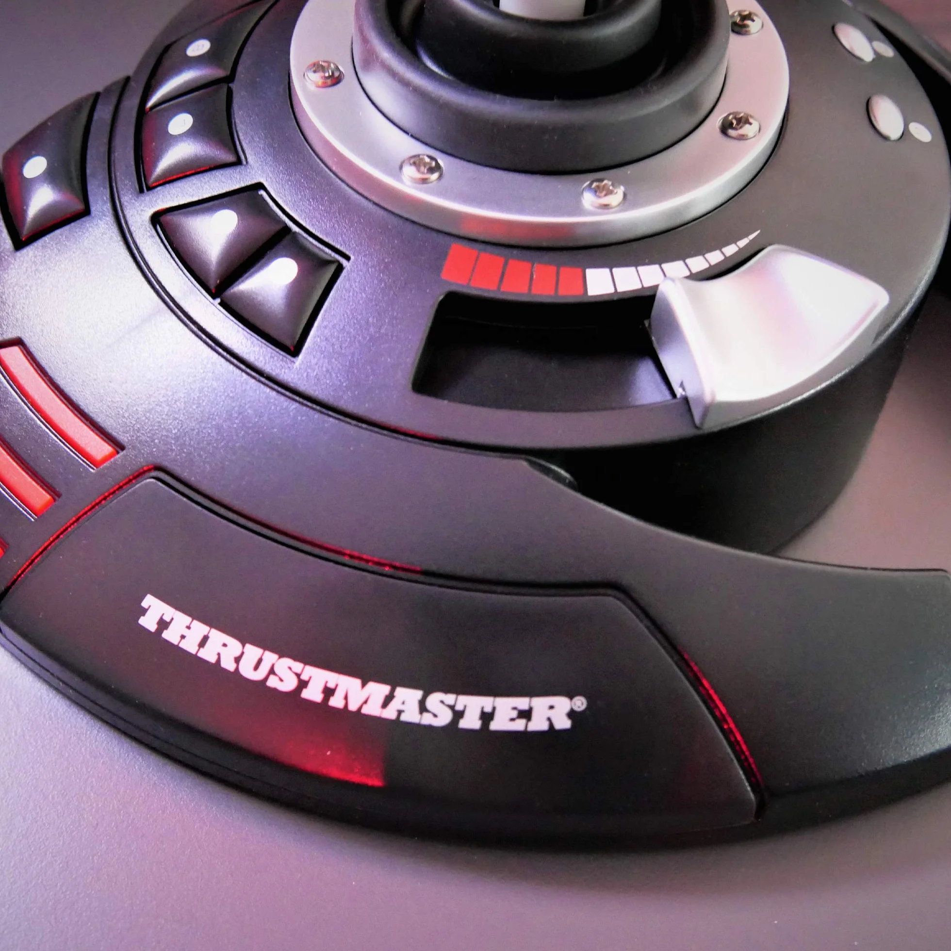 Thrustmaster T.Flight Stick X, Joystick con controllo del timone, tasti e assi riprogrammabili, impugnatura rotante, manetta integrata, grilletto per fuoco rapido, compatibile con PC/USB