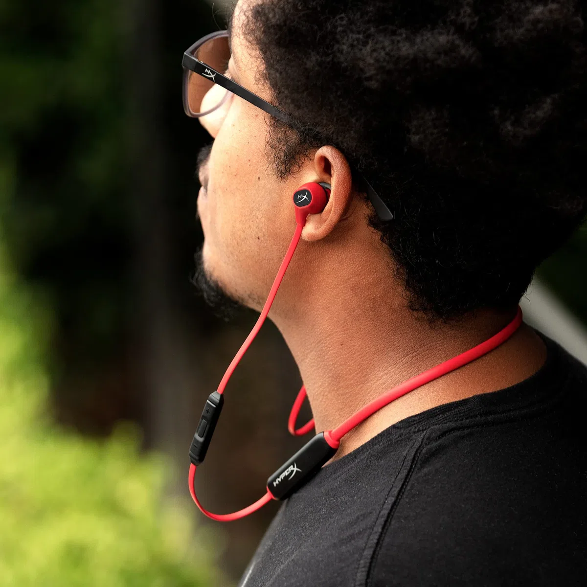 Auricolari Bluetooth 5.1 HyperX Cloud Buds con Microfono Integrato, 10 Ore Autonomia, Nero/Rosso